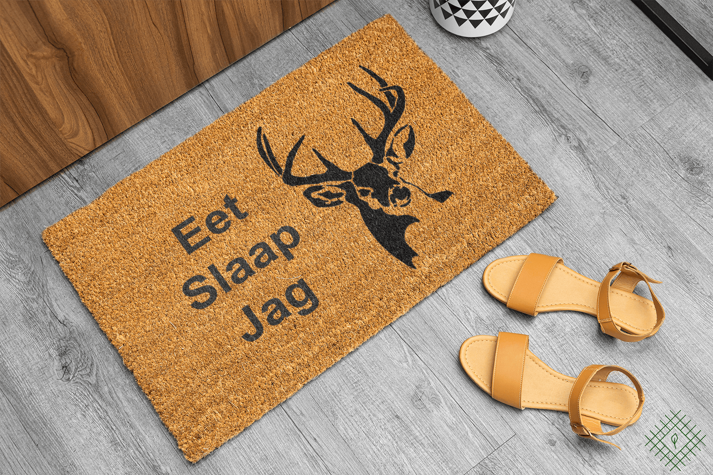 Personalized coir doormat handmade by Matnifique.