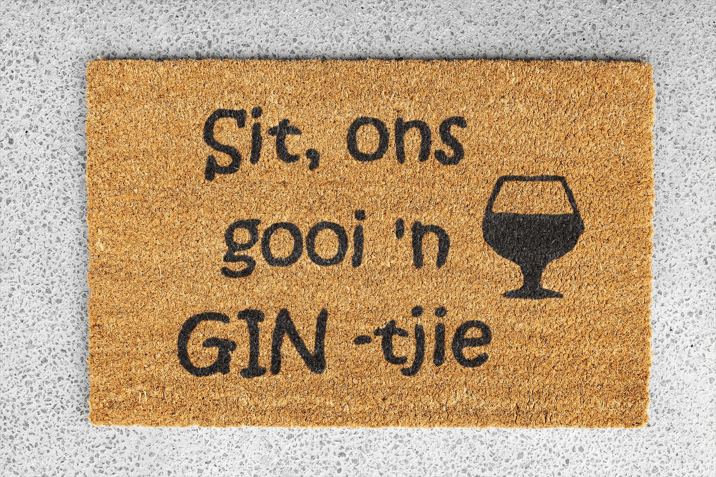 Personalized coir doormat handmade by Matnifique.