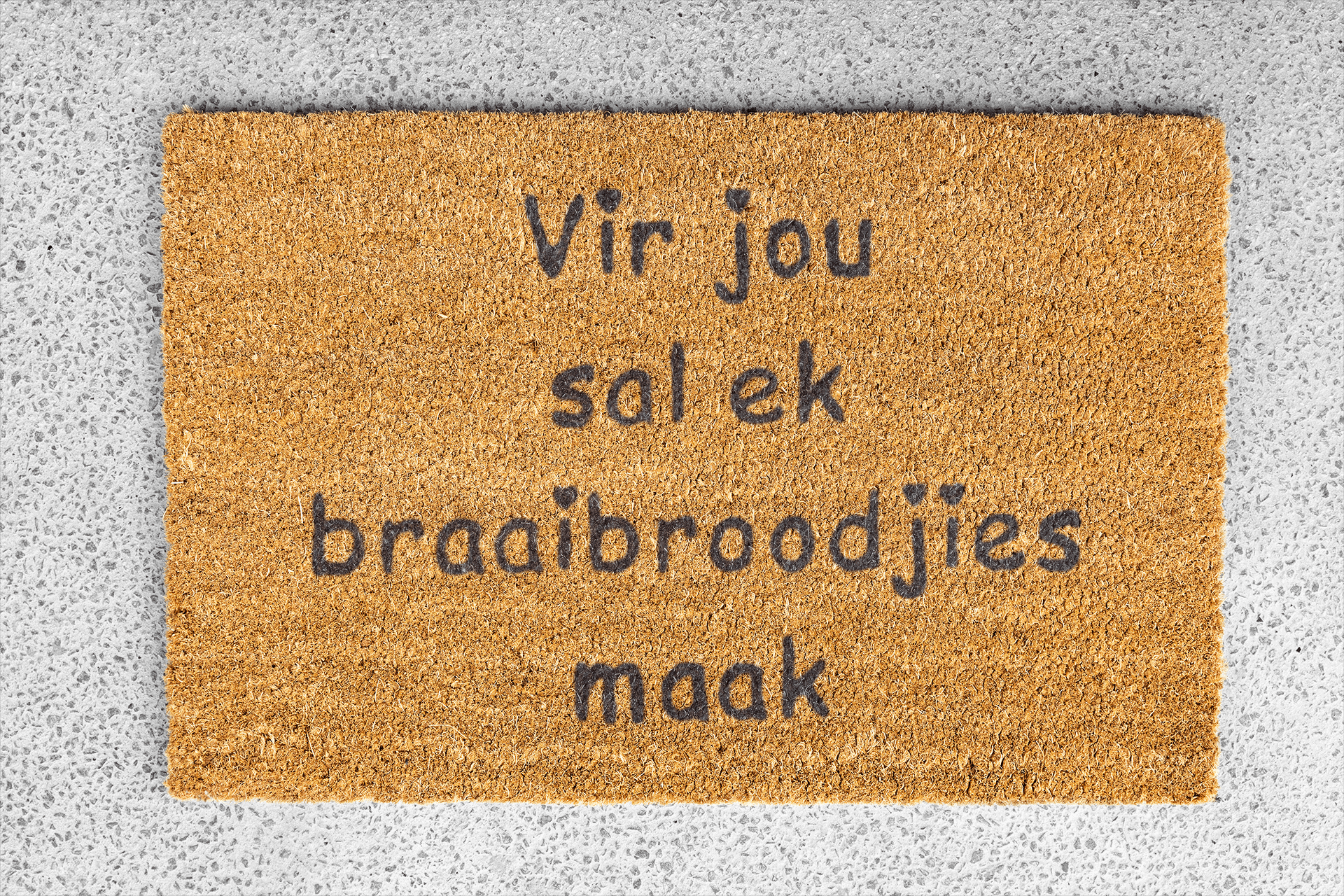 Personalized coir doormat handmade by Matnifique.