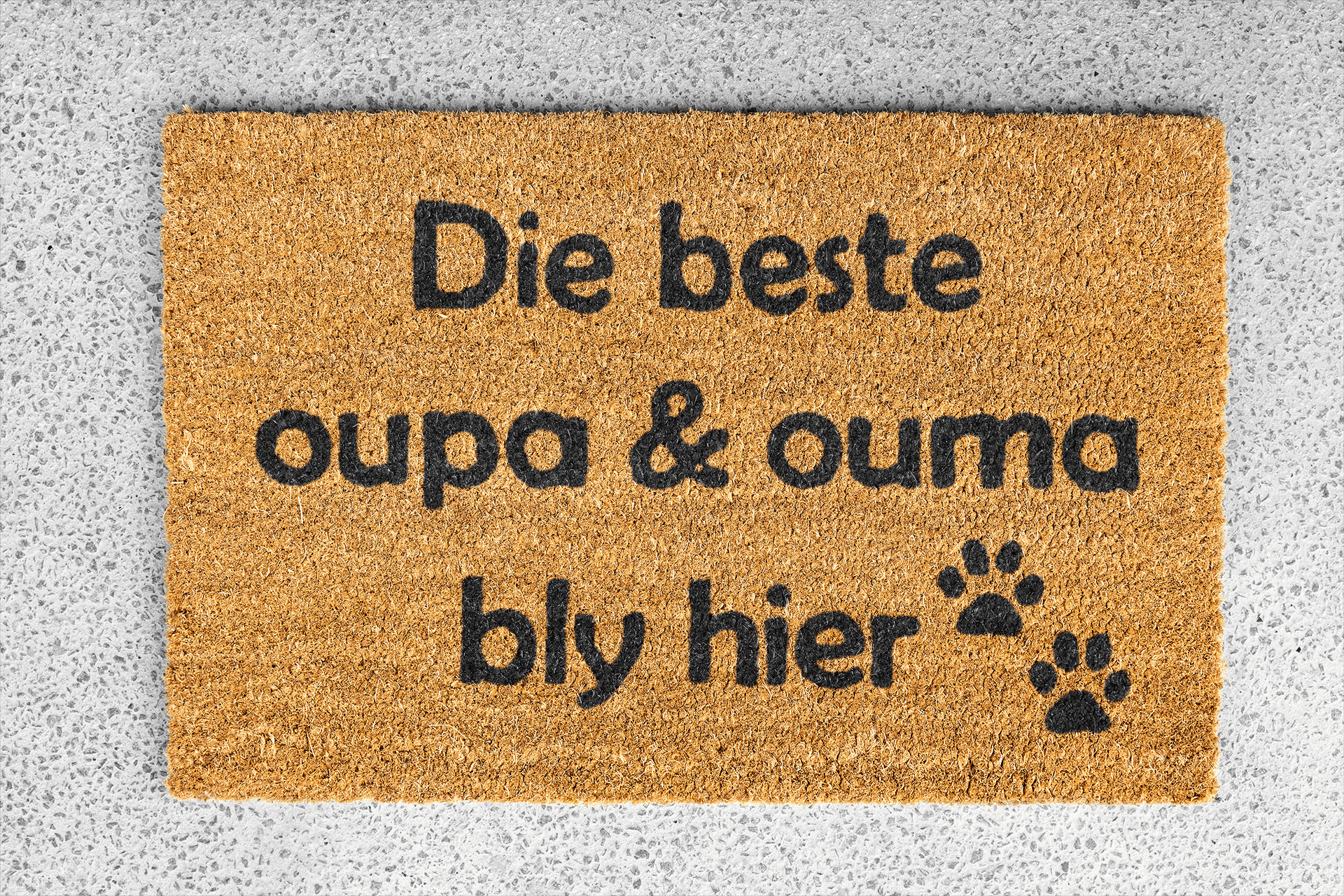 Personalized coir doormat handmade by Matnifique.