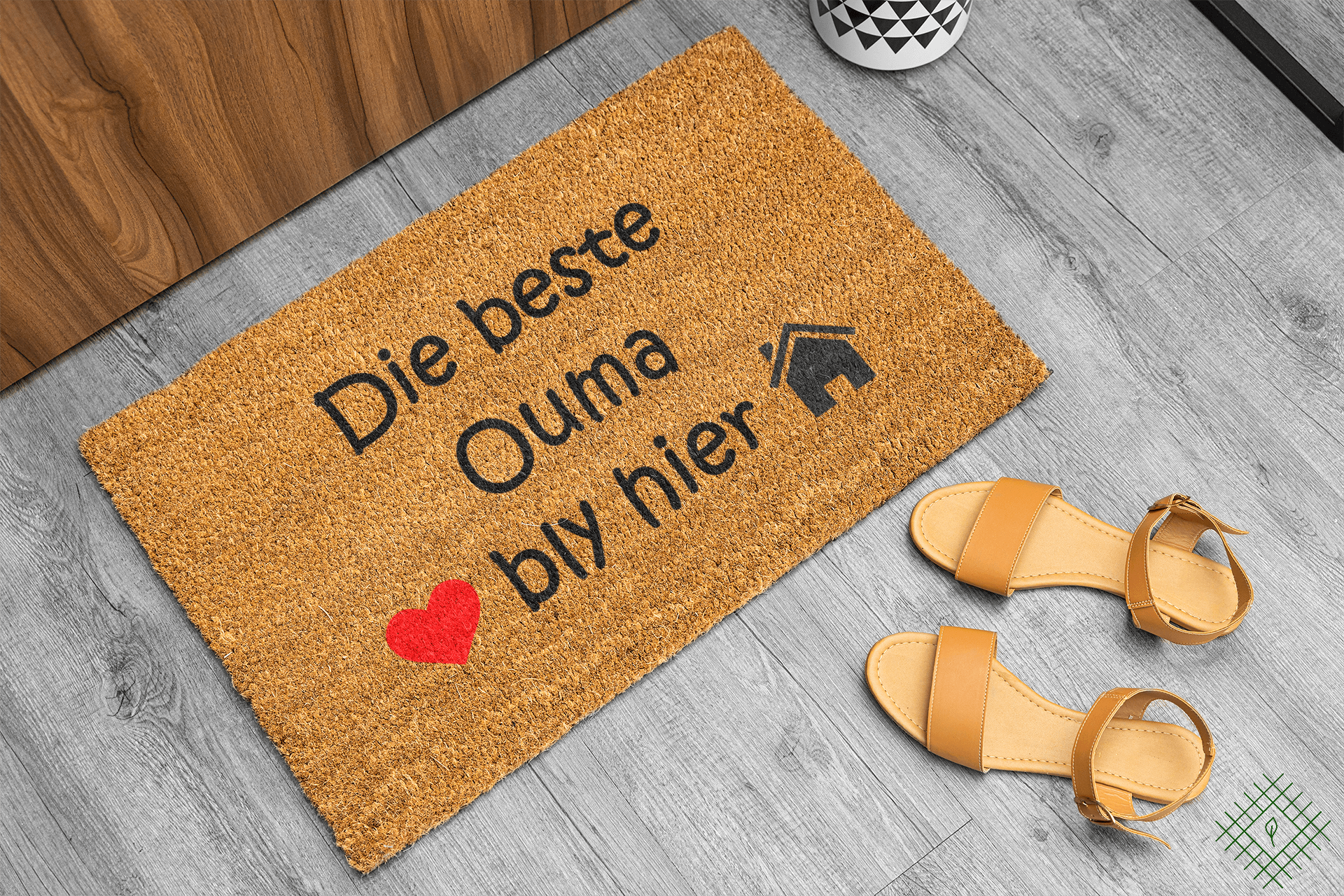 Personalized coir doormat handmade by Matnifique.