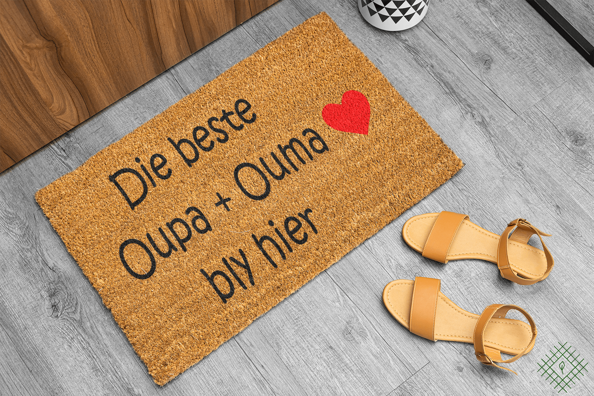 Personalized coir doormat handmade by Matnifique.