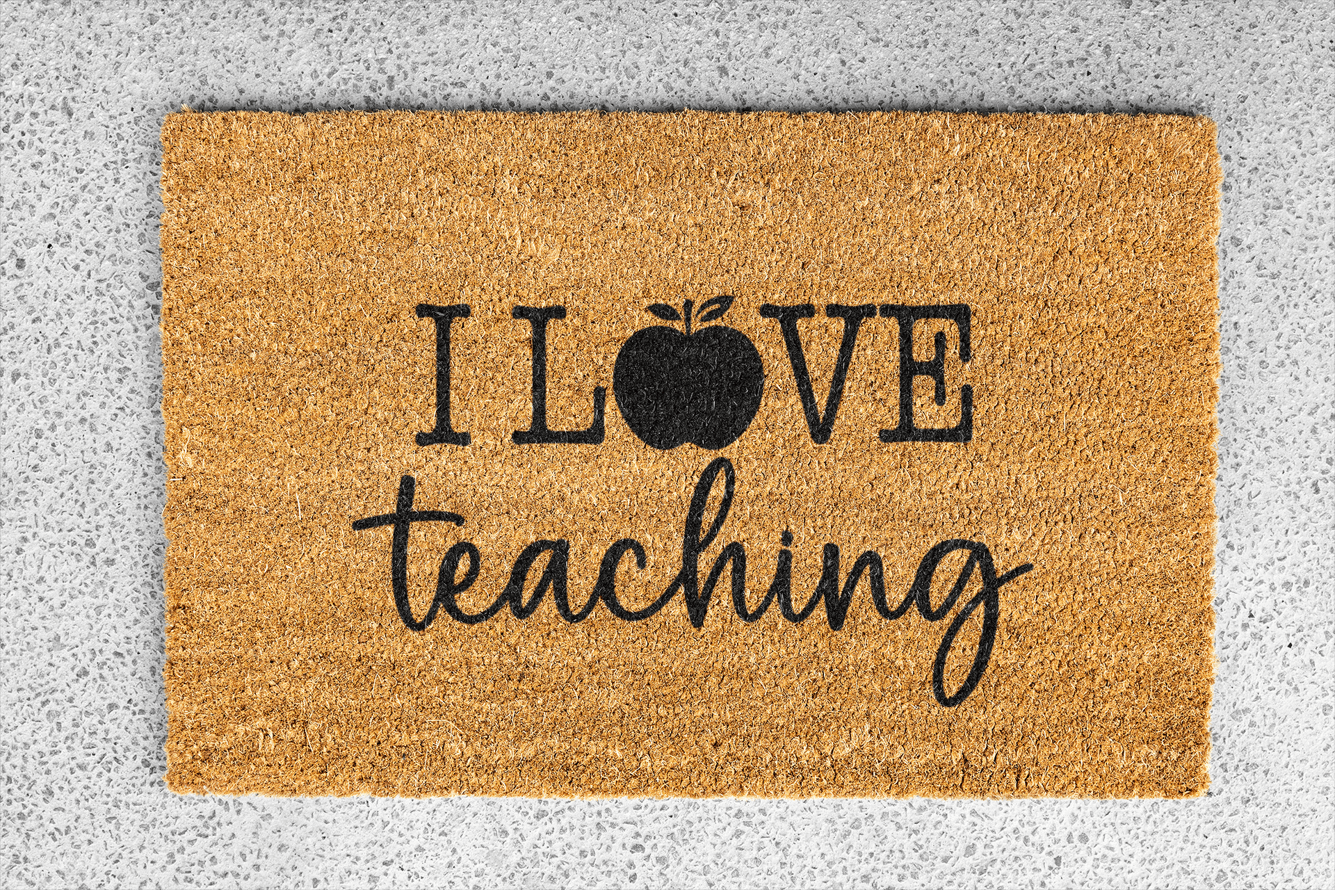 Personalized coir doormat handmade by Matnifique.