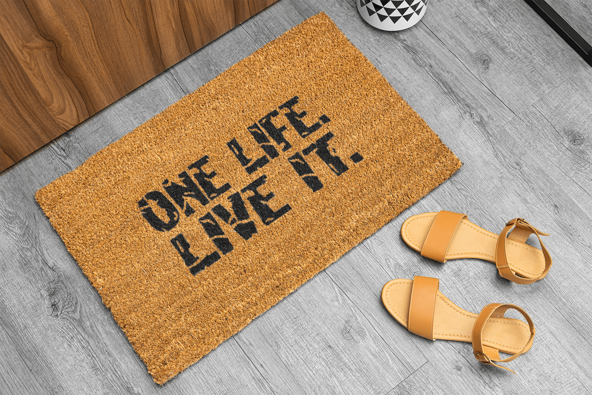 Personalized coir doormat handmade by Matnifique.
