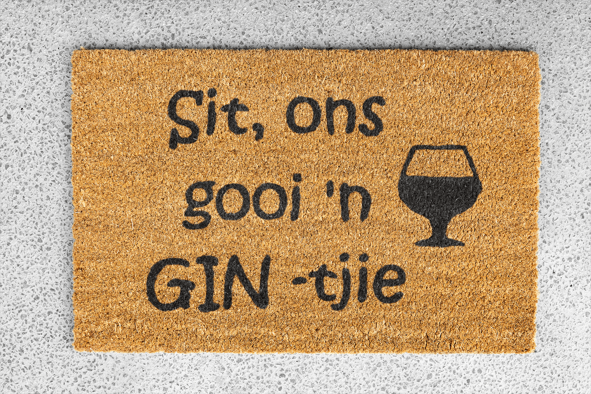 Personalized coir doormat handmade by Matnifique.