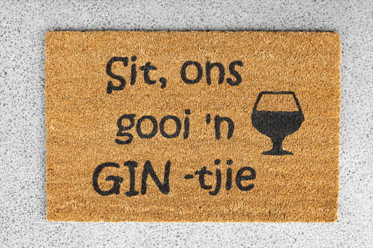 Personalized coir doormat handmade by Matnifique.
