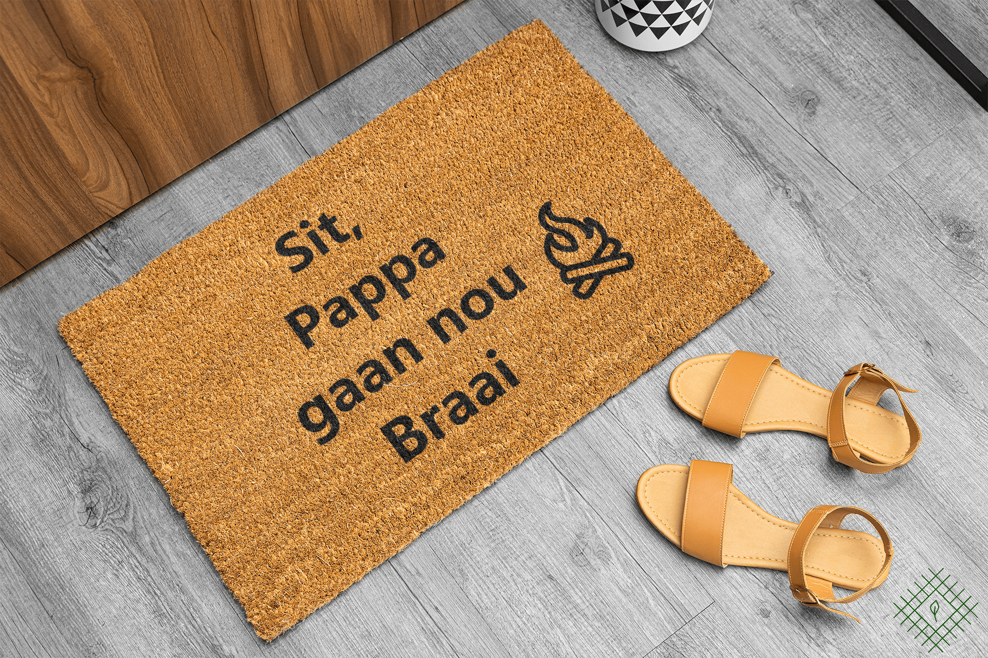 Personalized coir doormat handmade by Matnifique.