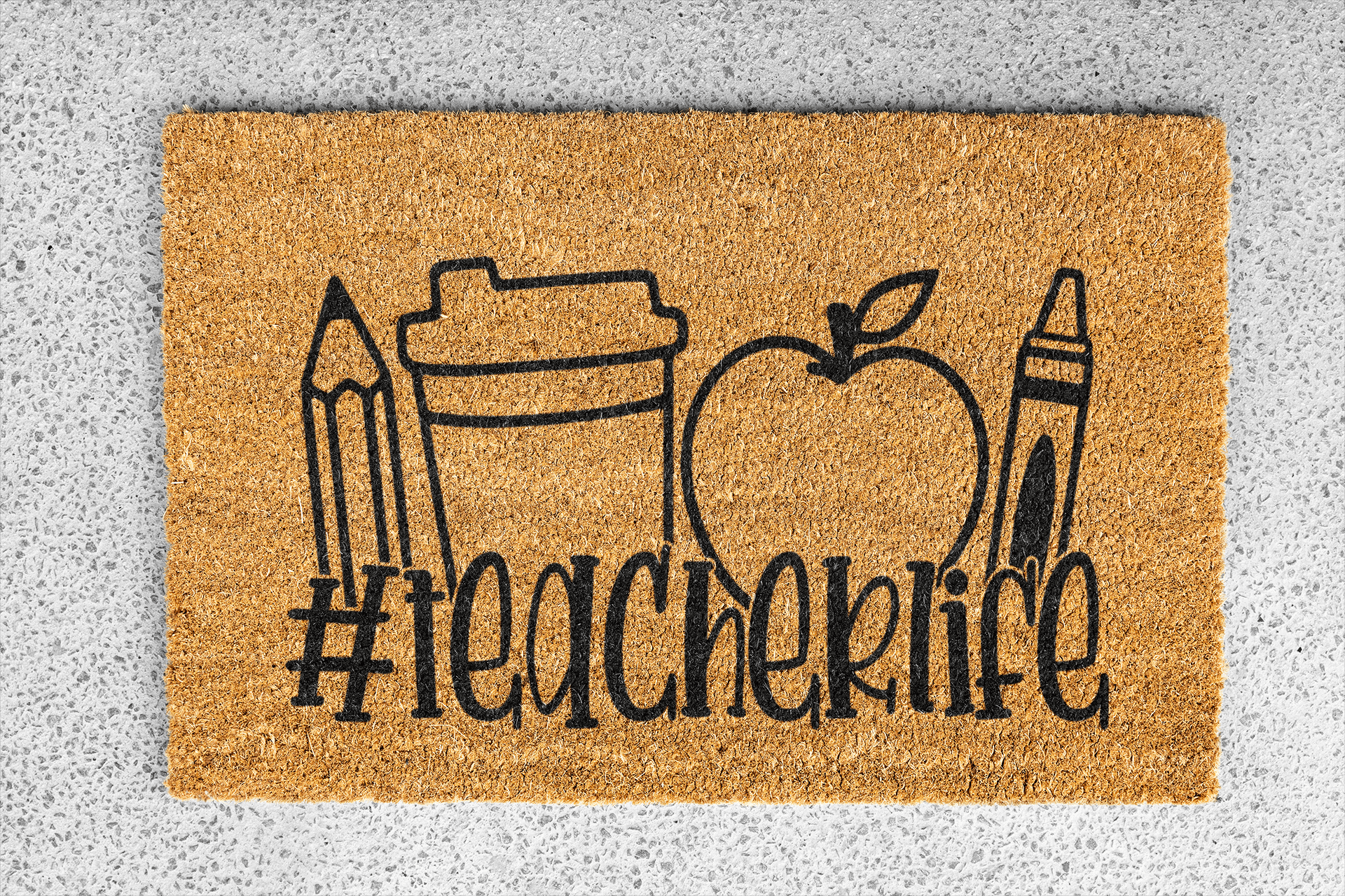 Personalized coir doormat handmade by Matnifique.