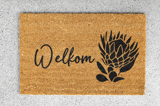 Personalized coir doormat handmade by Matnifique.