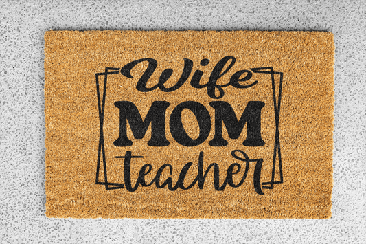 Personalized coir doormat handmade by Matnifique.